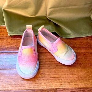 Tommy Bahama Great Condition Girls Rainbow Sparkle Shoes. Size 6C.
